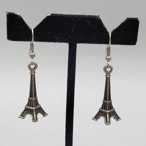 Eiffel Tower Dangle Earrings Silver Tone Lightweight French Style Jewelry